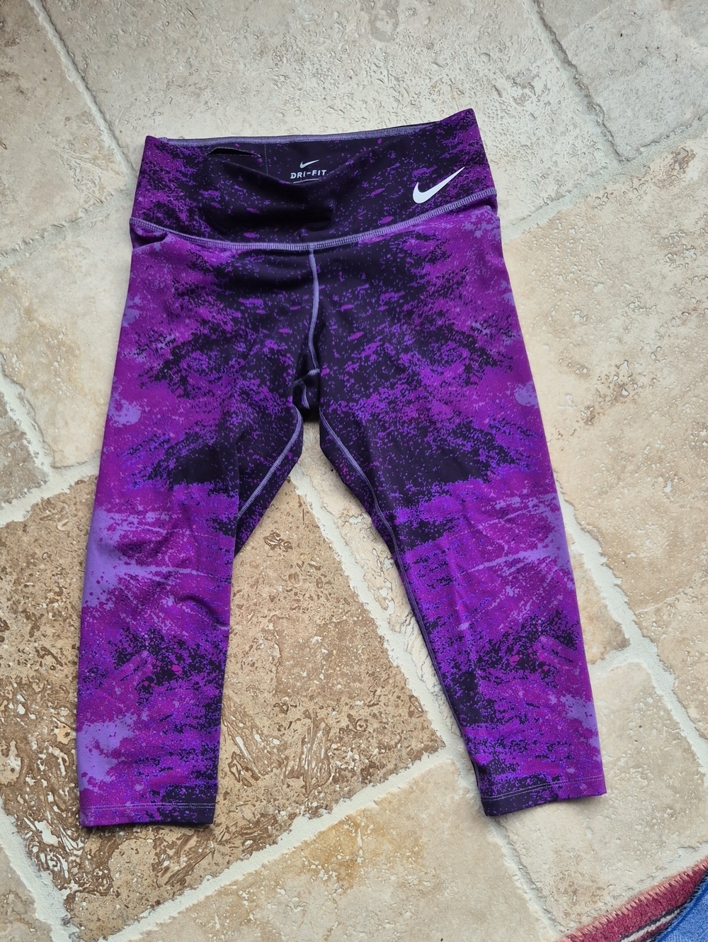 Nike Dri-FIT 3/4 Yoga Leggings